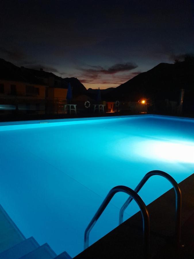 Апартаменты Valsassina Rent Introbio Экстерьер фото