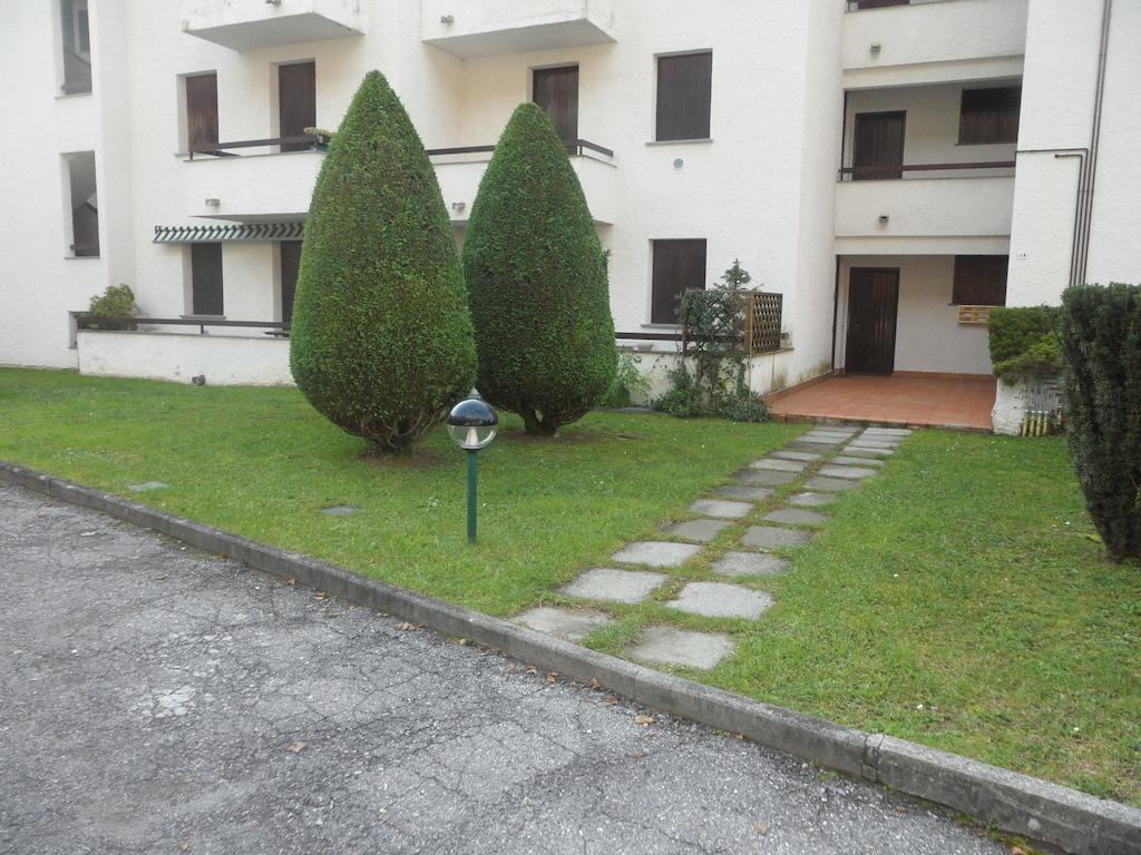Апартаменты Valsassina Rent Introbio Экстерьер фото